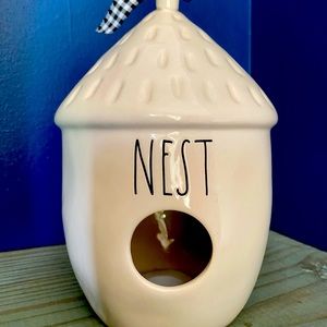 Rae Dunn by Magenta ceramics “NEST” Tiki Birdhouse
